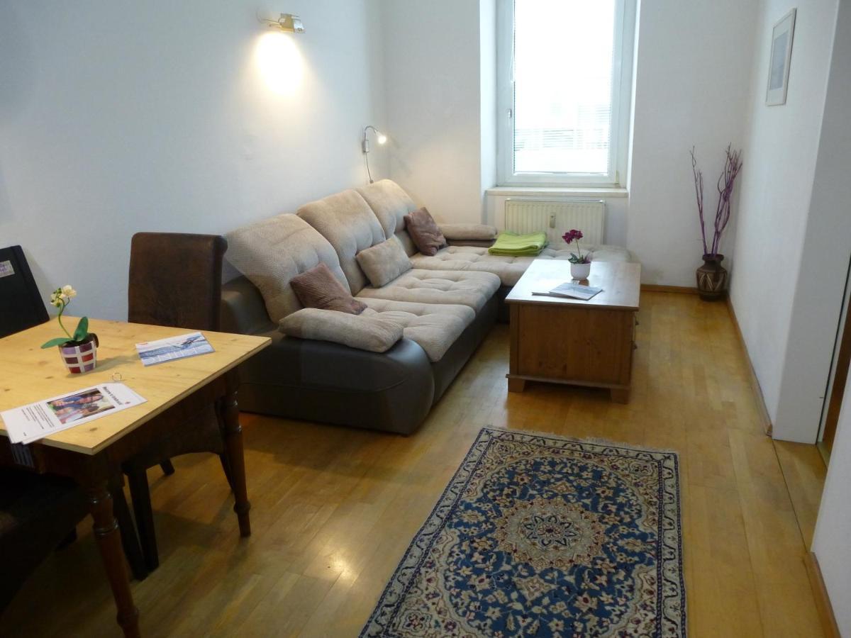 Charming, Central, Spacious Apartment Innsbruck Eksteriør billede